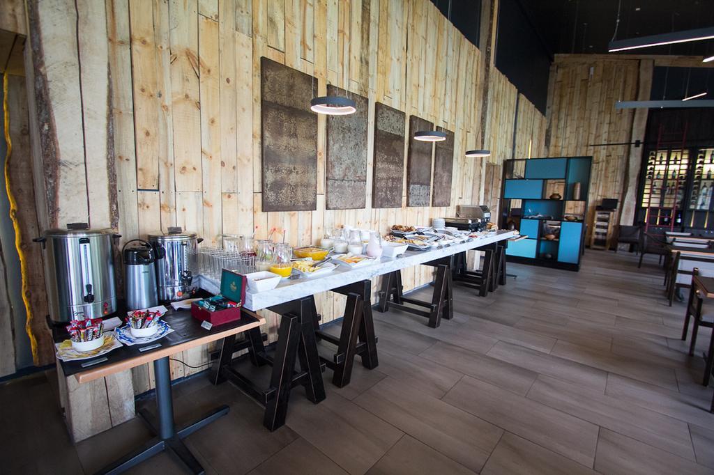 Hotel Lago Grey Torres del Paine National Park Ngoại thất bức ảnh